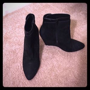 Vince Ludlow Booties
